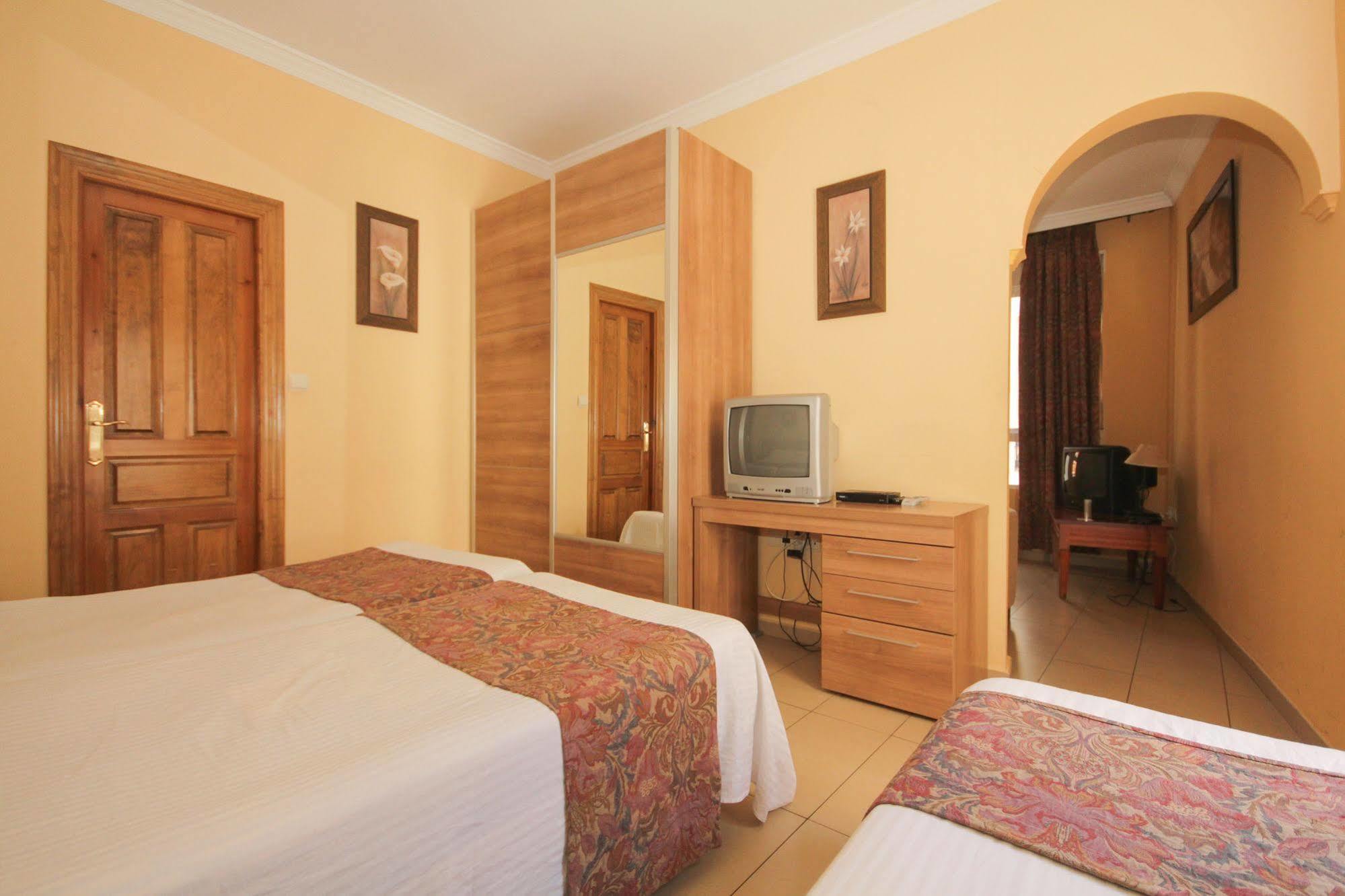 Hostal Costa Azul Granada Bagian luar foto